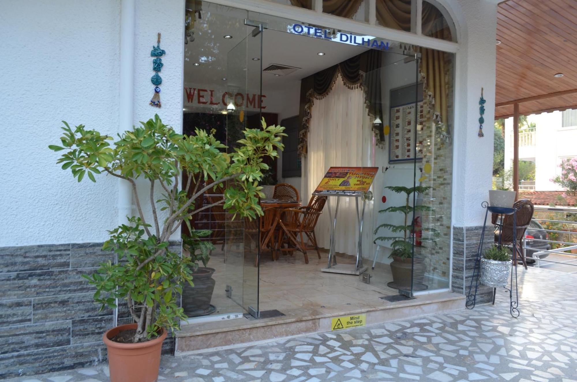 Hotel Dilhan 2*