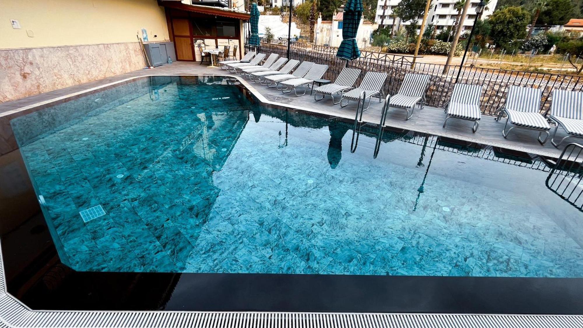 Ozlem 2 Aparthotel 3*
