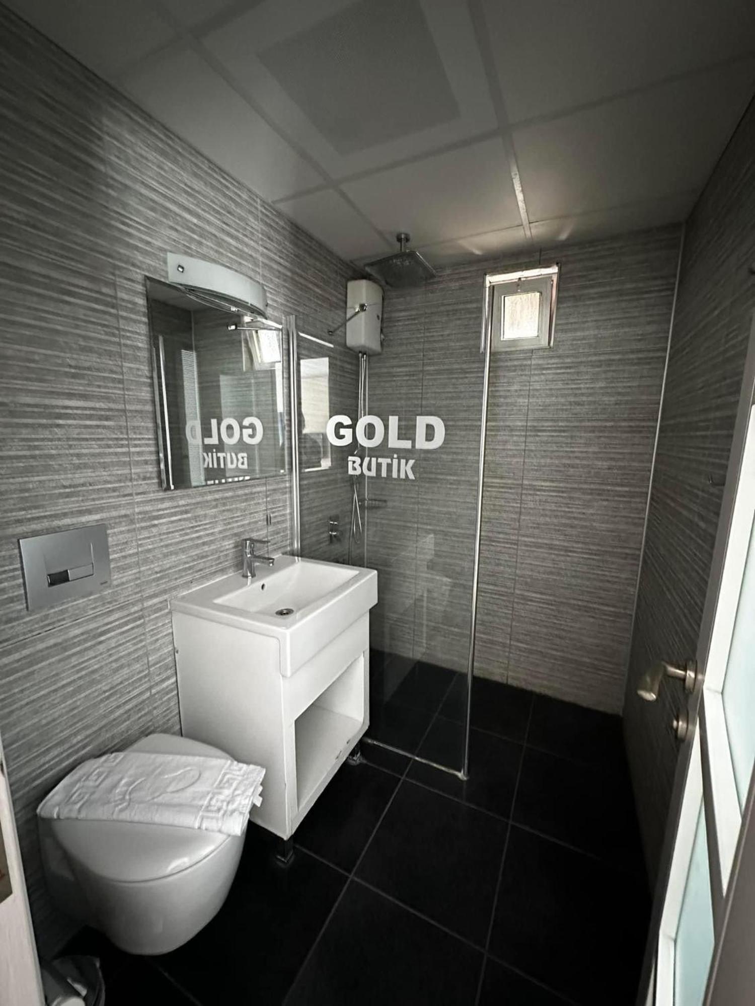 Hotel Gold Butik *