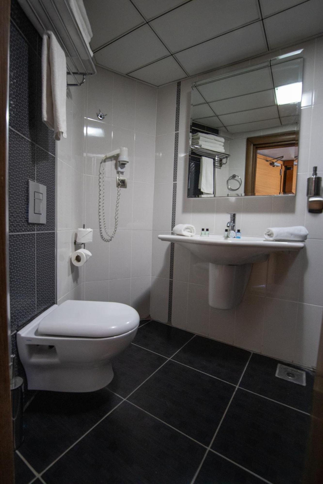 Otel Point 4*