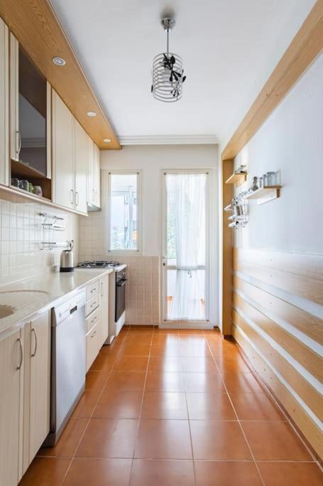 Centre Apartment *