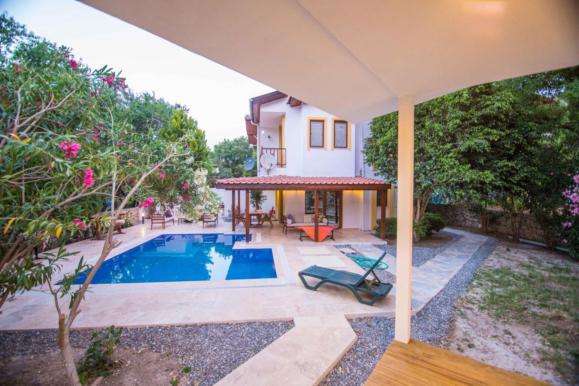 Damla Sogut Daily Weekly Villa Marmaris