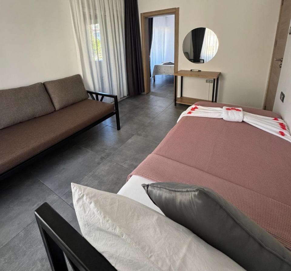 The Pera Hotel
