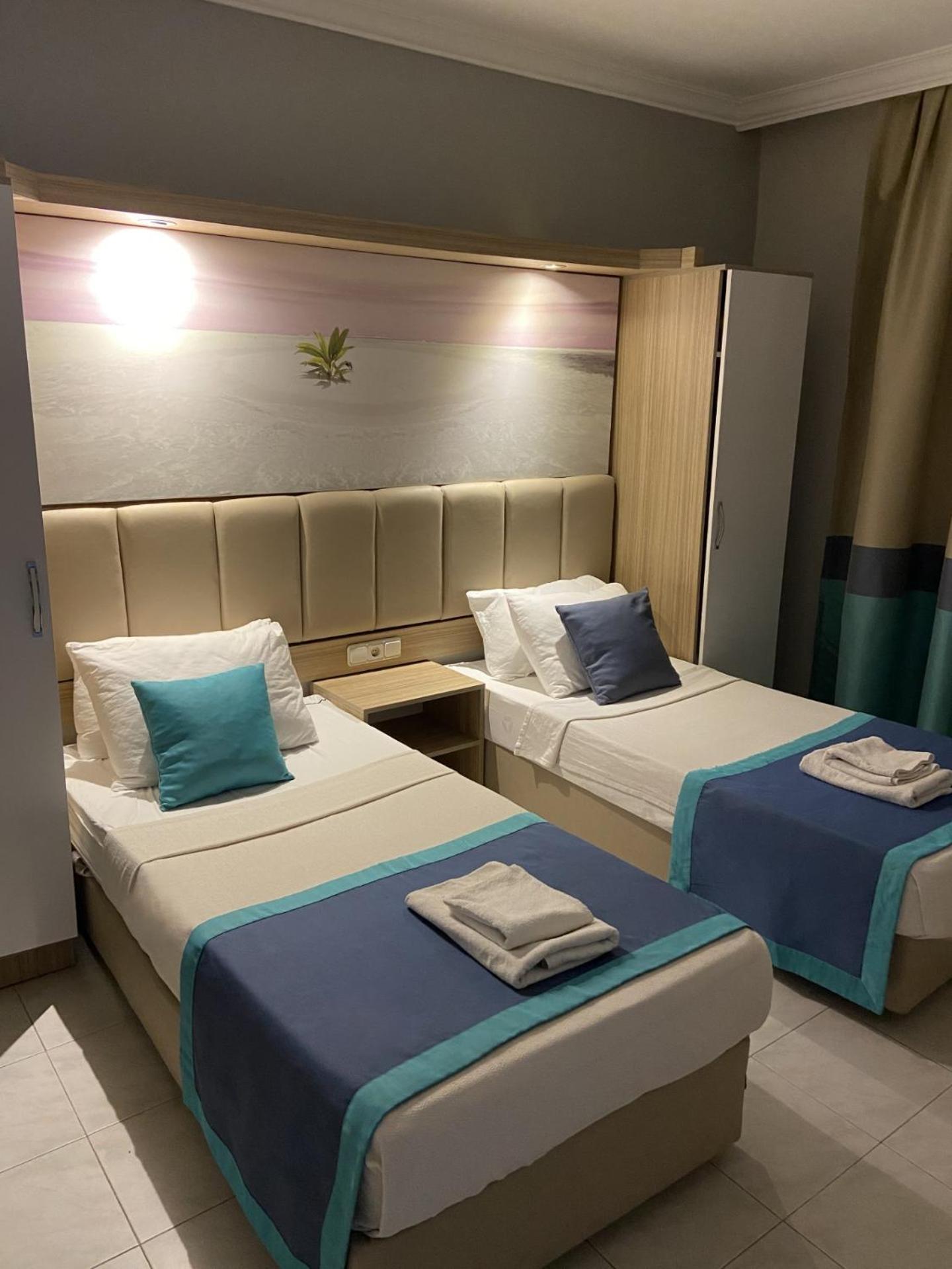 Aparthotel Akandia