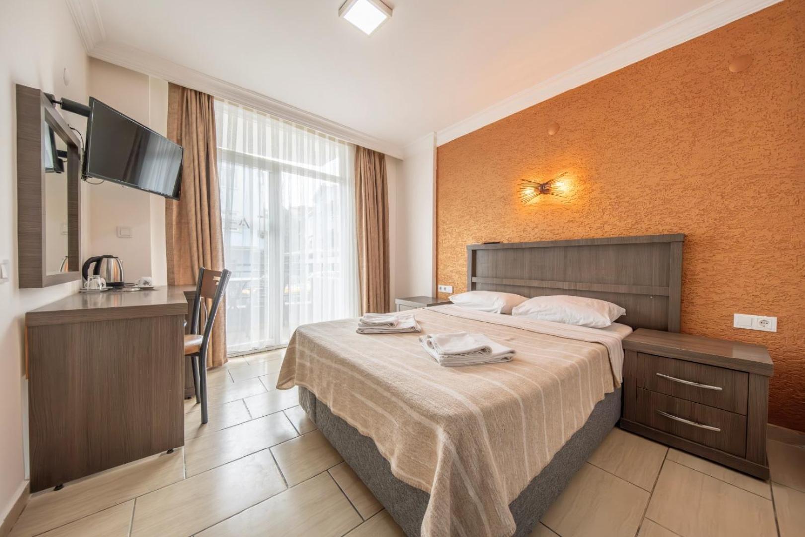 Marina Aparthotel *