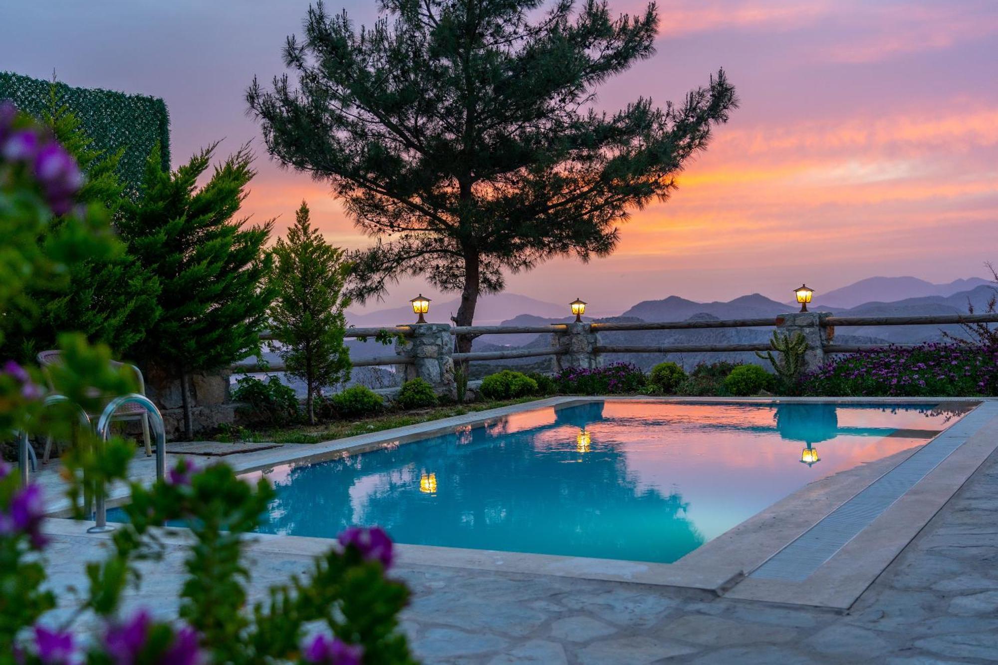 Sirius Soeguet Daily Weekly Marmaris