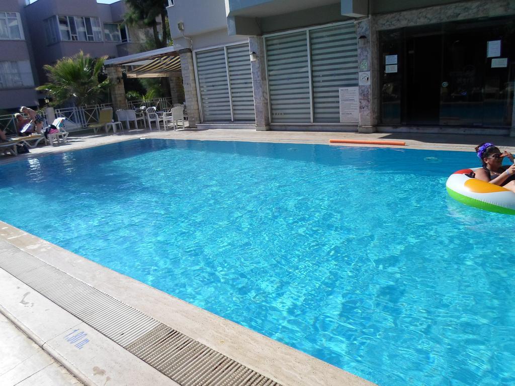 Myra Hotel 3*