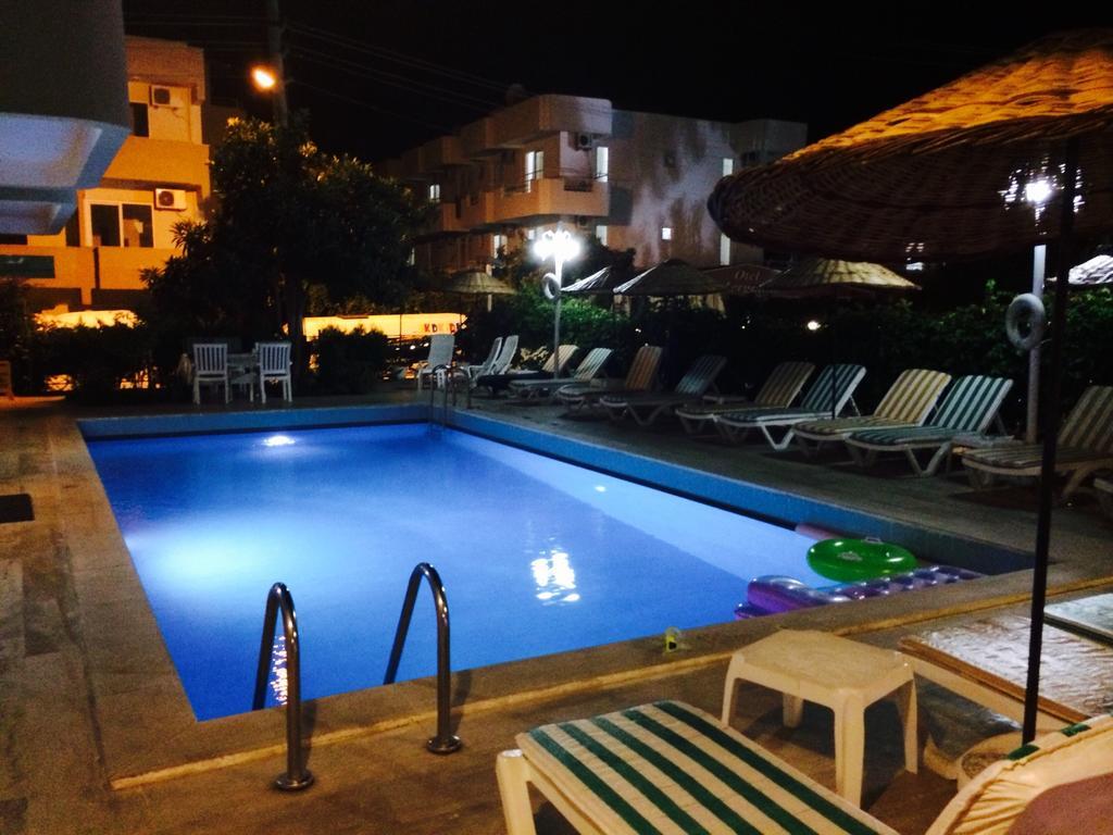Palm Hotel