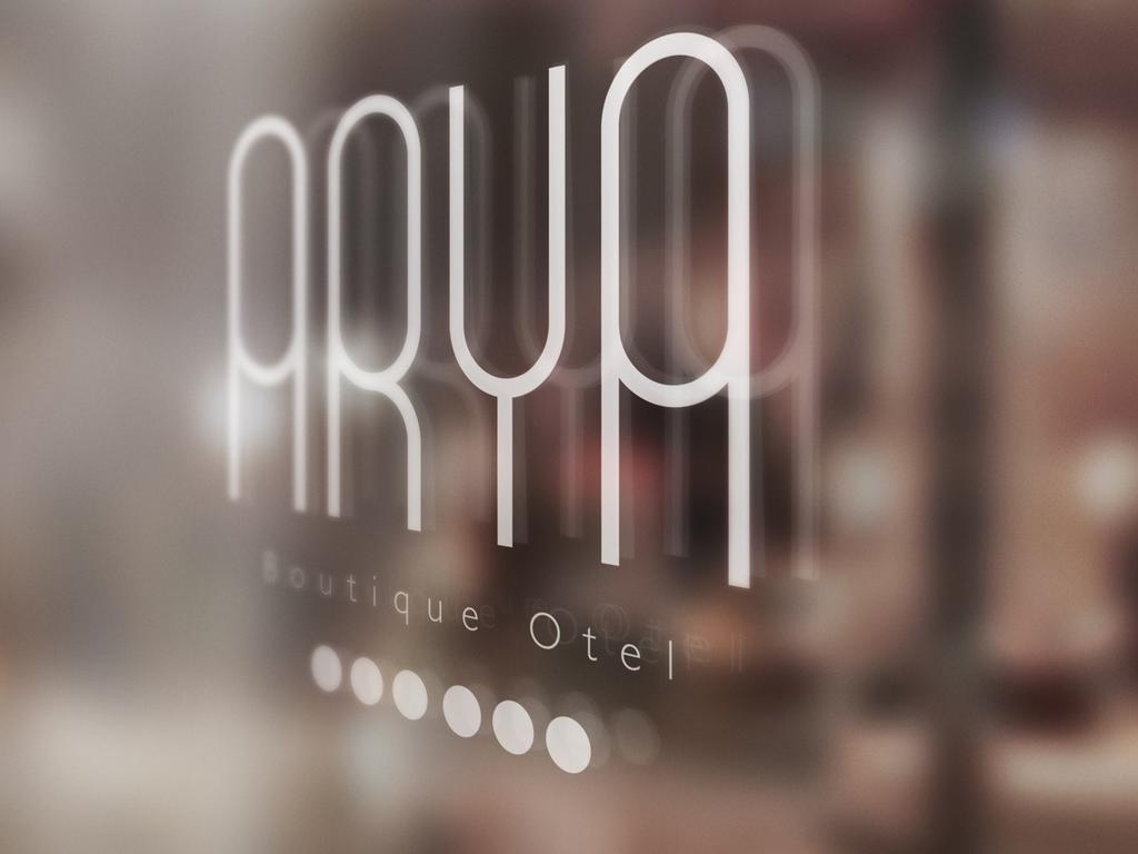 Arya 4*