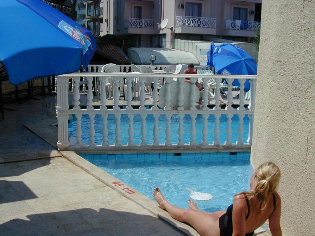 Exelsior Apartment *