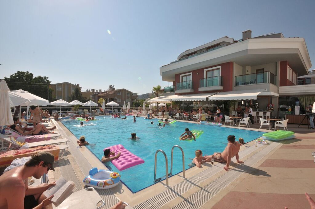 Hotel Pasabey 4*
