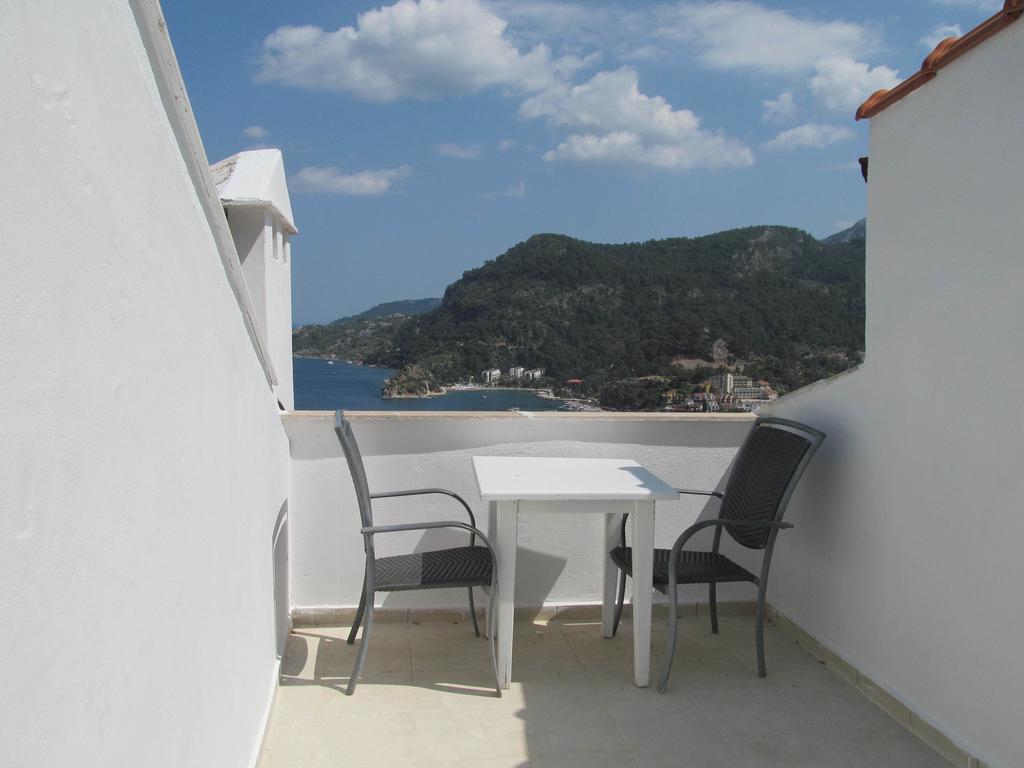 Serena Suites Aparthotel