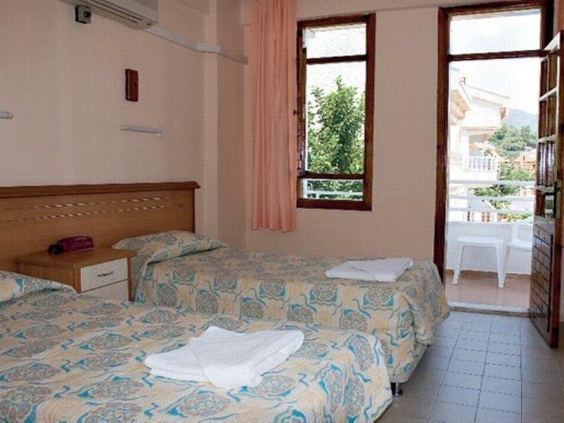 Hotel Ekin 2*