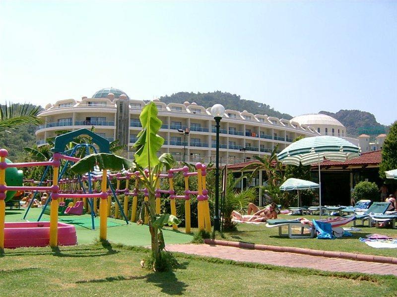 Hotel Pineta Park Deluxe 4*