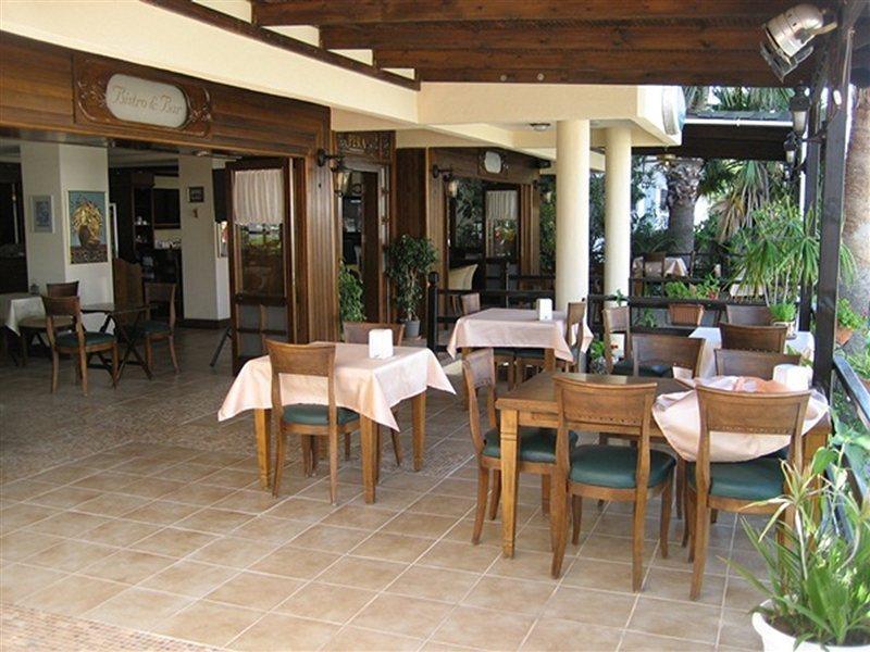 Acomodação com café da manhã  Hotel Samoy 3*