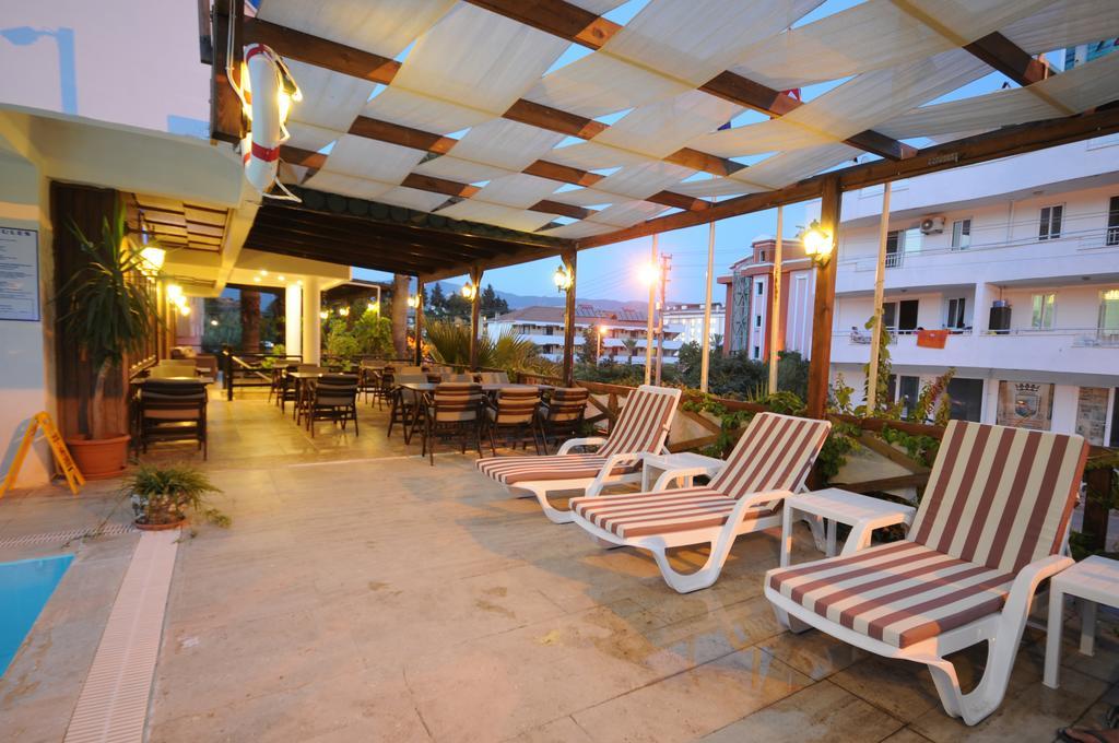 Acomodação com café da manhã  Hotel Samoy 3*