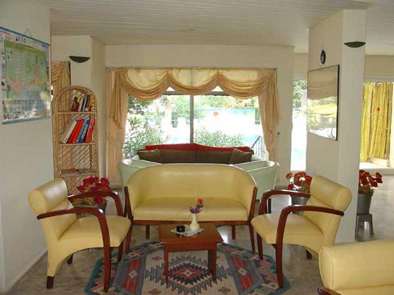 Amos Marmaris