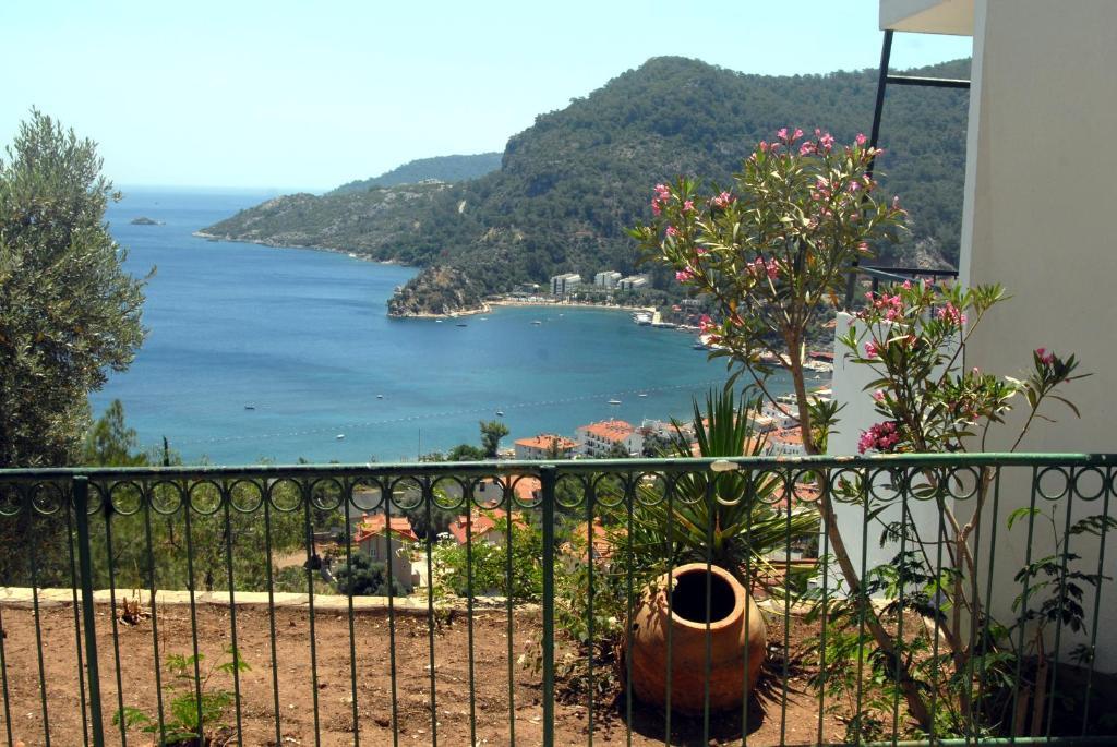 Serena Suites 3*