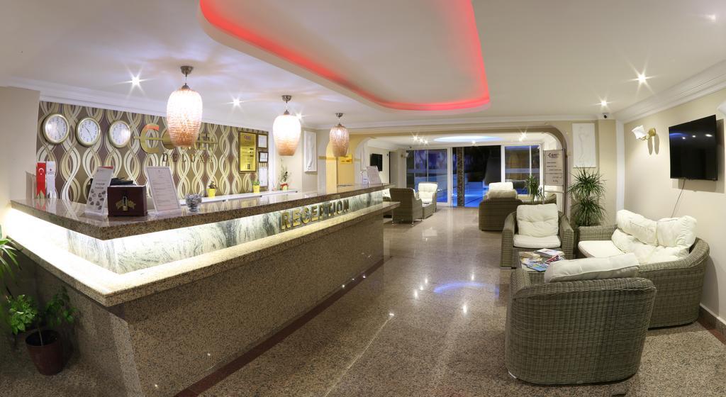 Comet De Luxe Hotel
