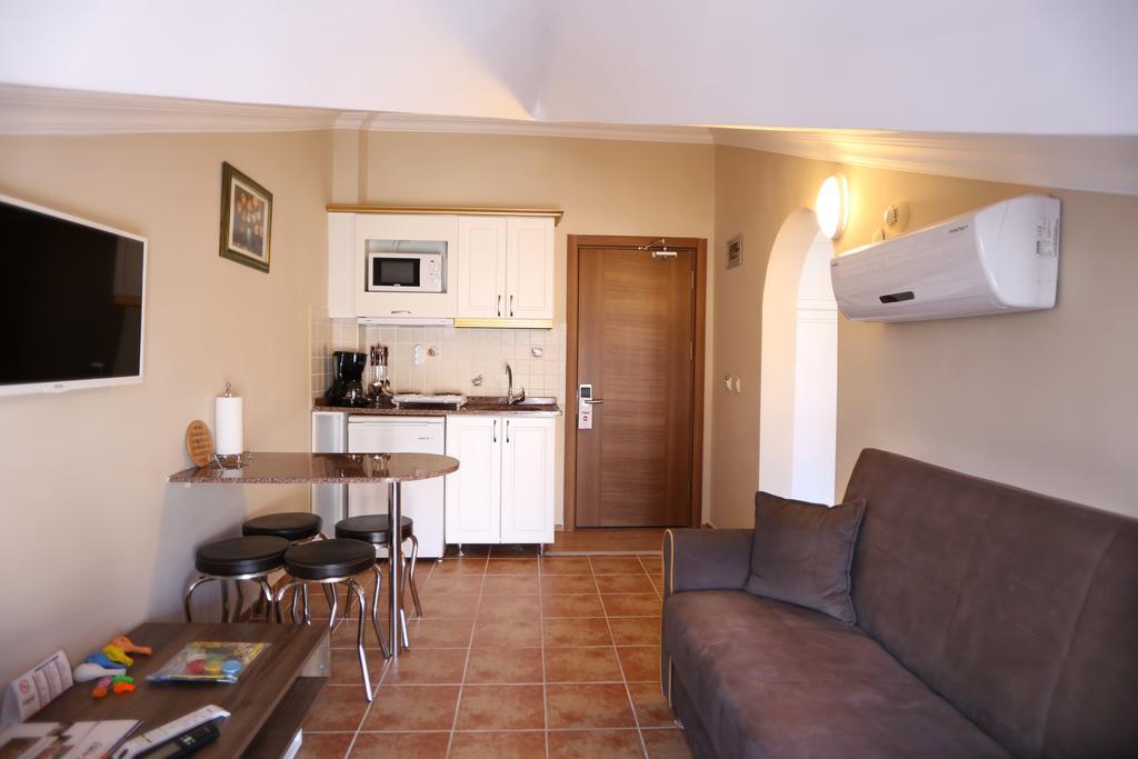 Comet De Luxe Hotel 4*
