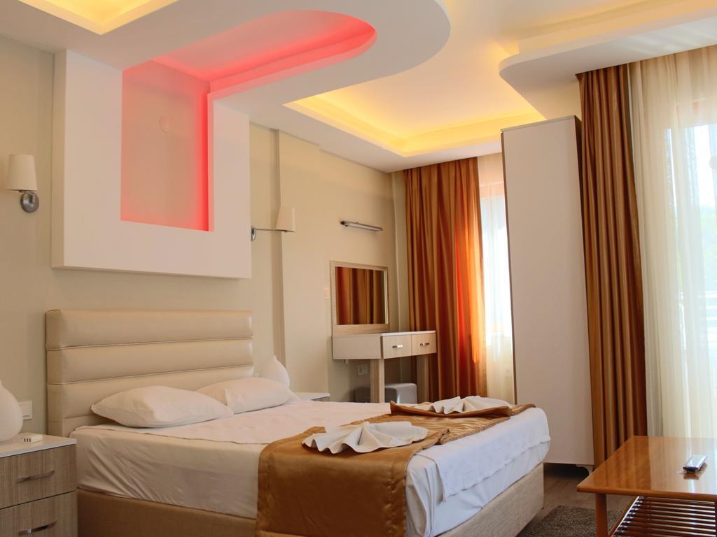 Arya Marmaris