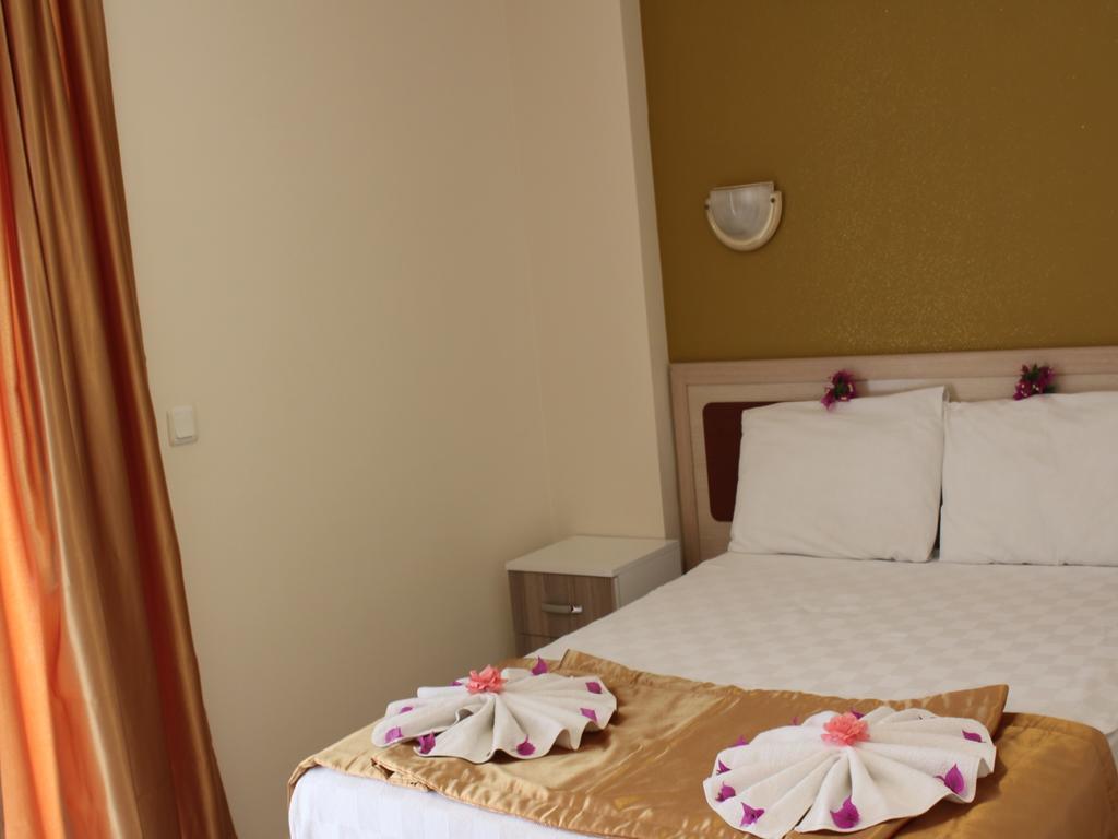 Apart Otel Arya 4*