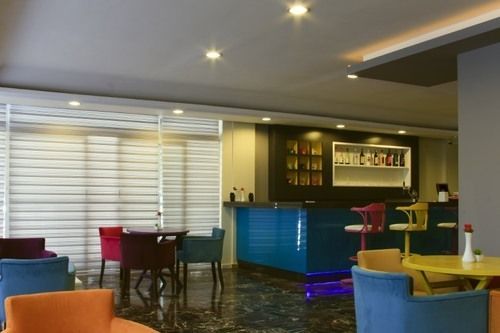 Vela Hotel 3*