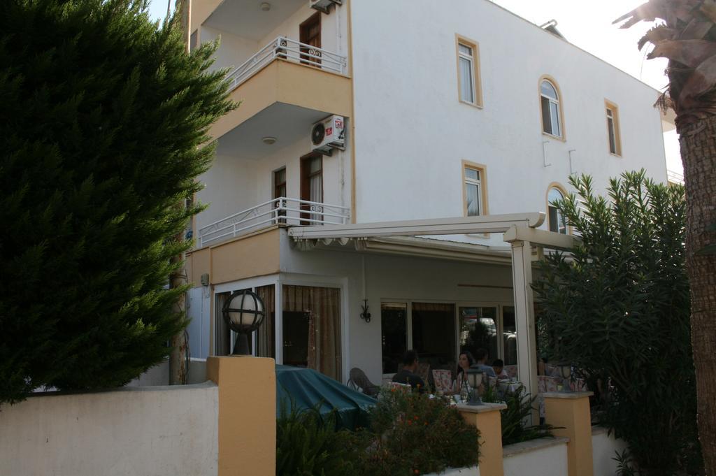 Hotel Ekin 2*