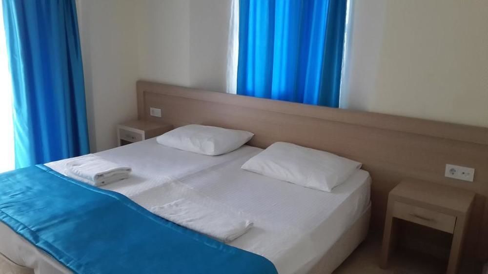 Hotel Adonis