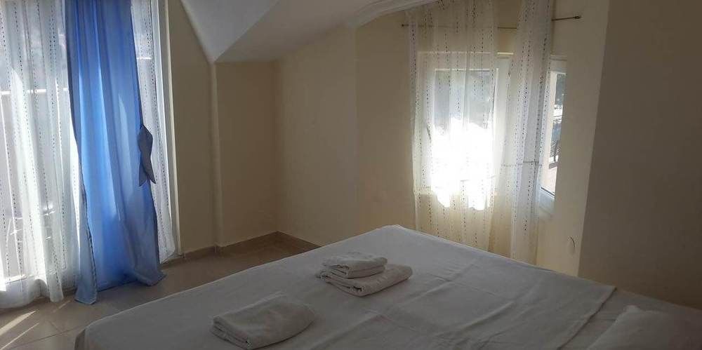 Hotel Adonis
