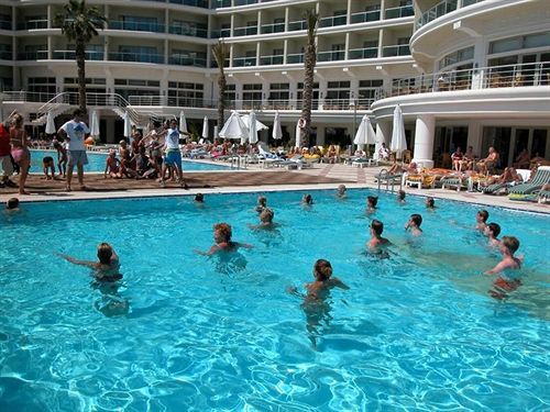 Pineta Park Deluxe Hotel 4*