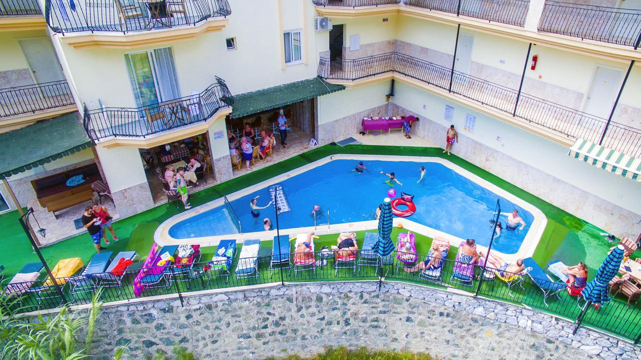 Ozlem 2 Aparthotel 3*