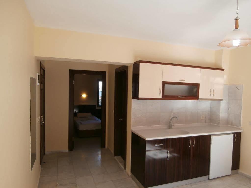 Leons Sun Village 4*
