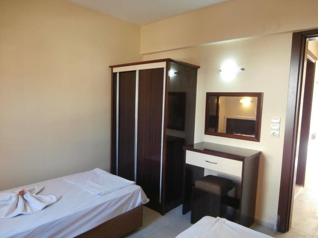 Leons Sun Village