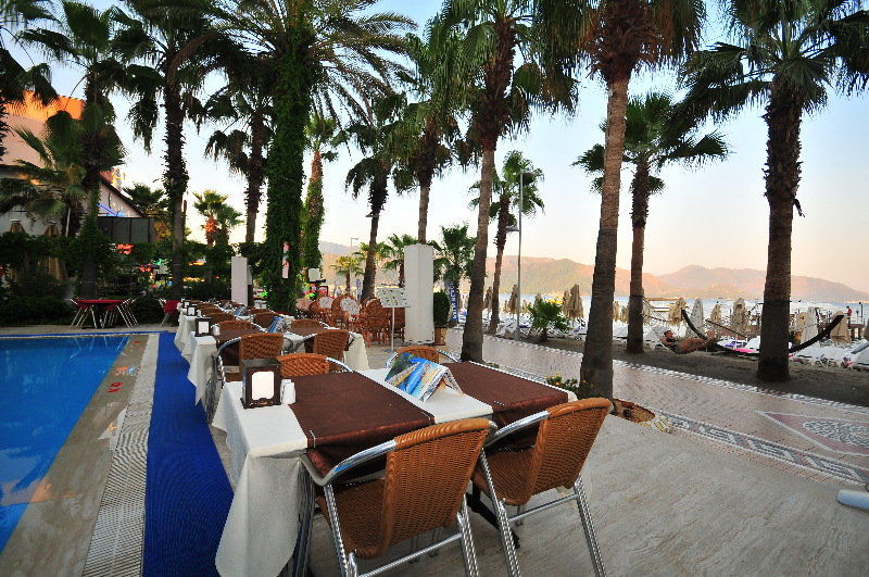 Hotel Palm 2*