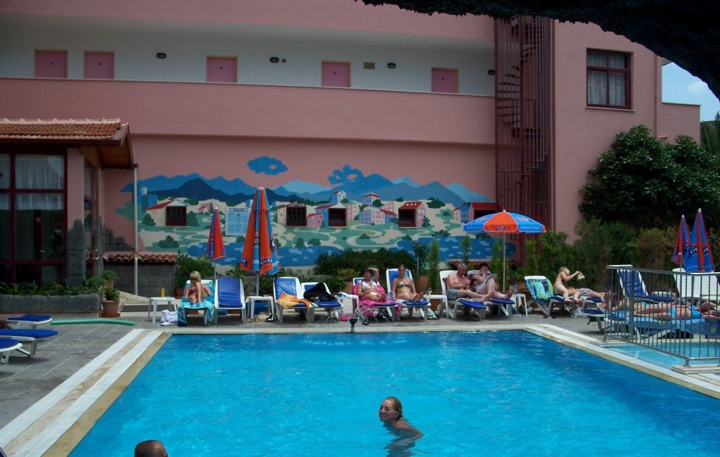 Hotel Kivilcim 3*