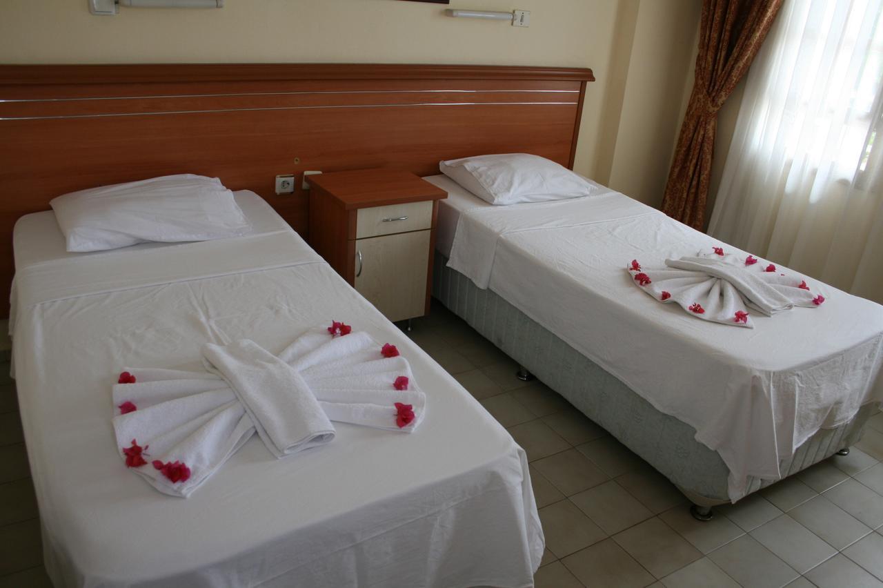 Hotel Ekin 2*
