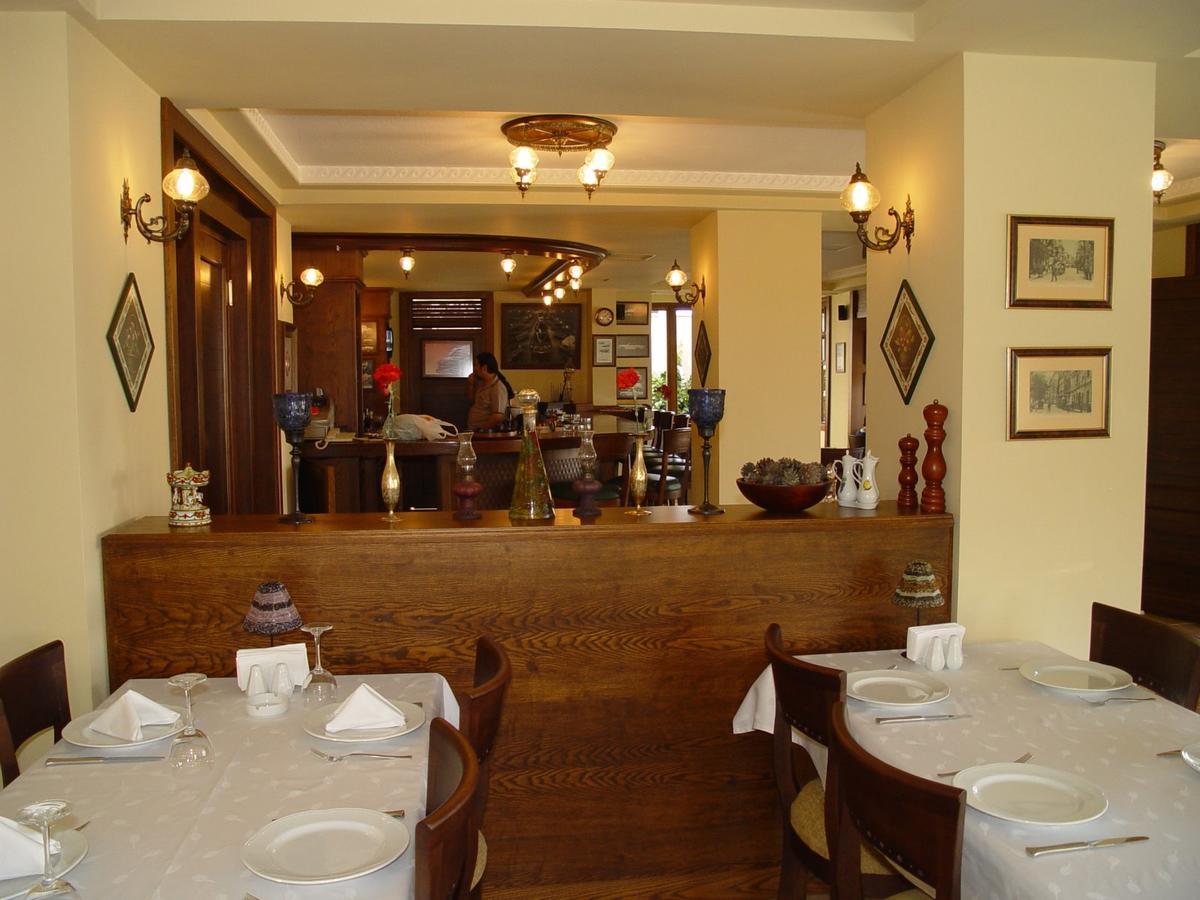 Acomodação com café da manhã  Hotel Samoy 3*