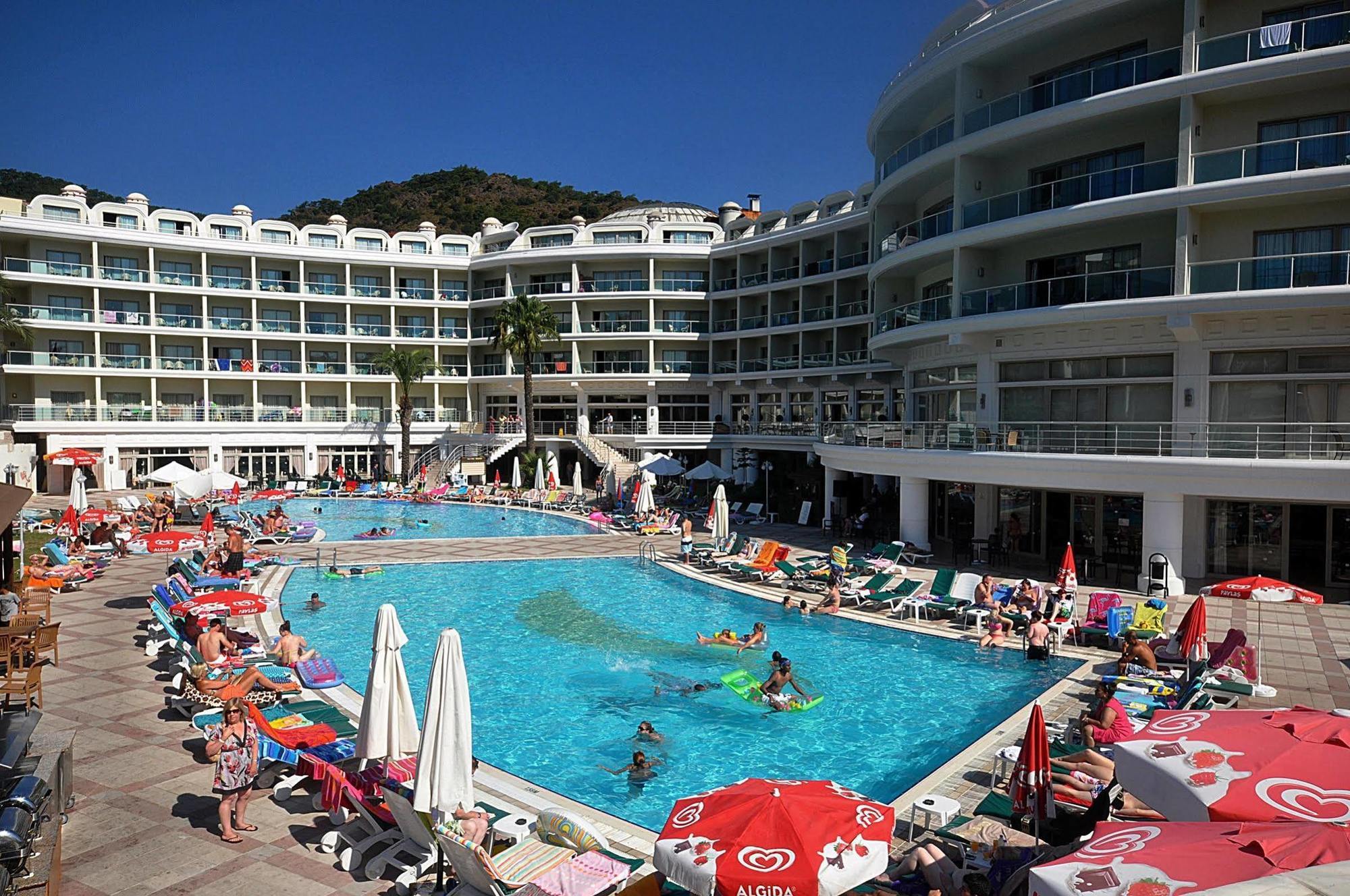 Pineta Park Deluxe 4* Marmaris
