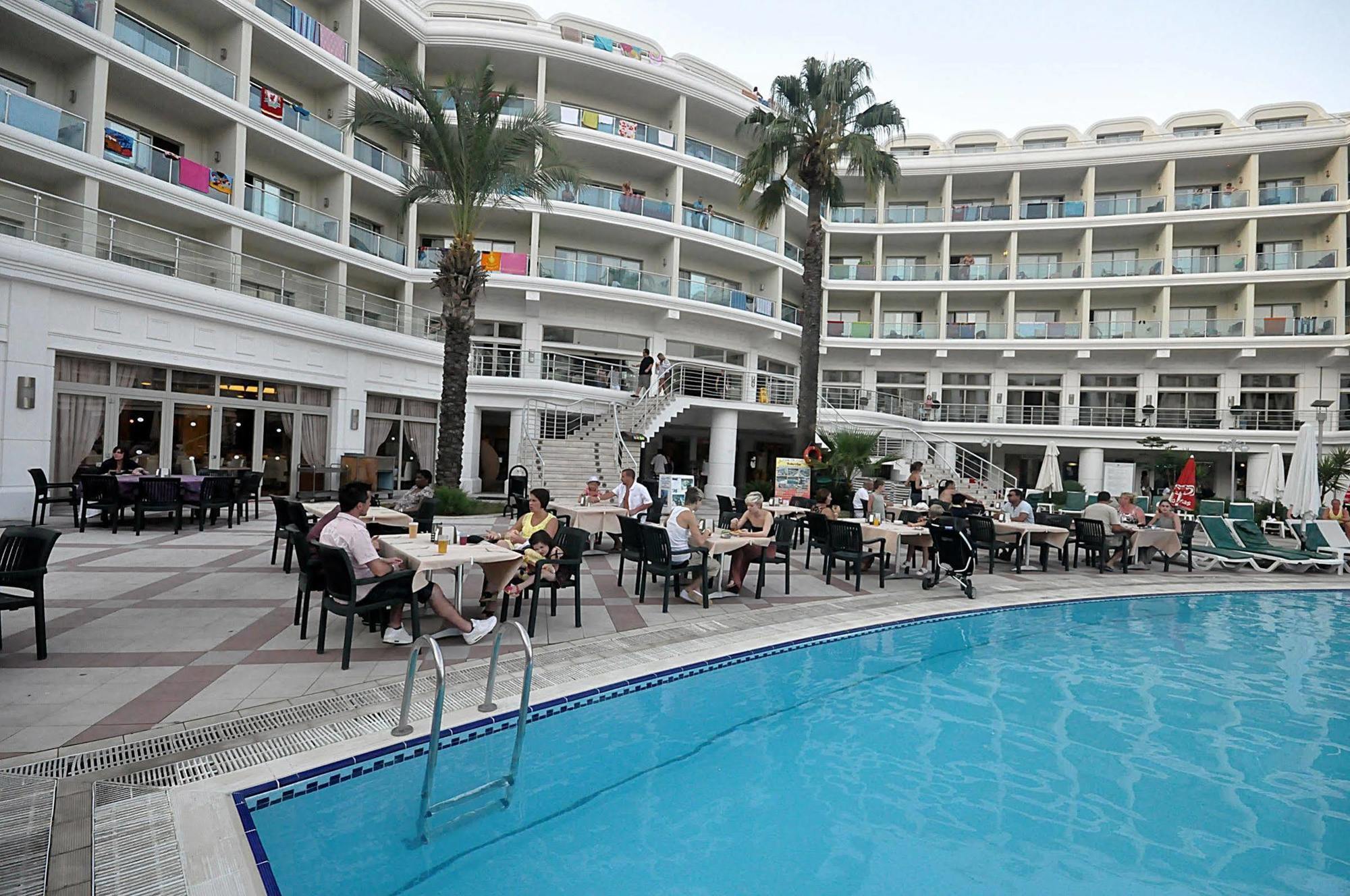 Hotel Pineta Park Deluxe 4*