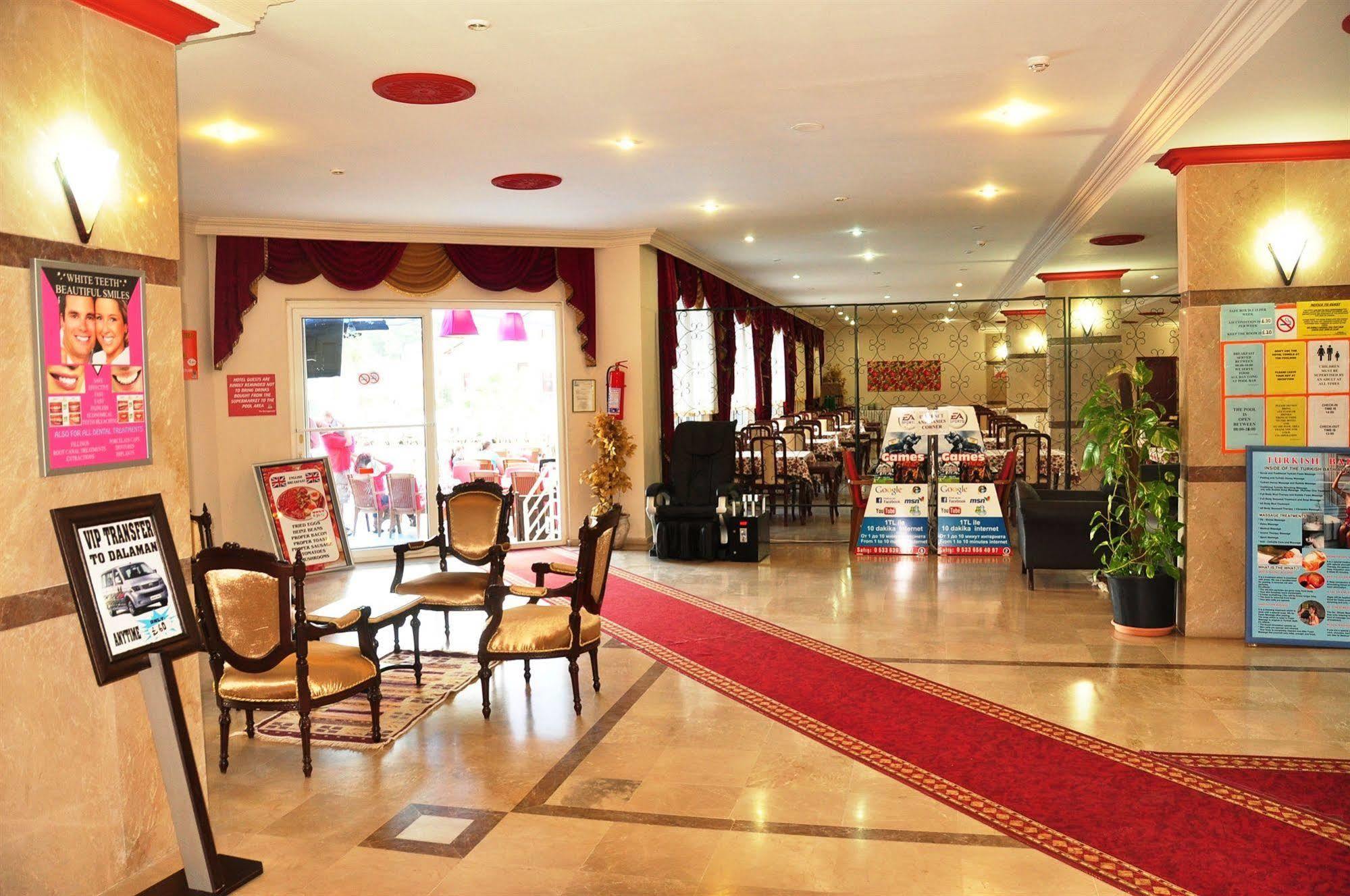 Mustis Royal Plaza Hotel 3*