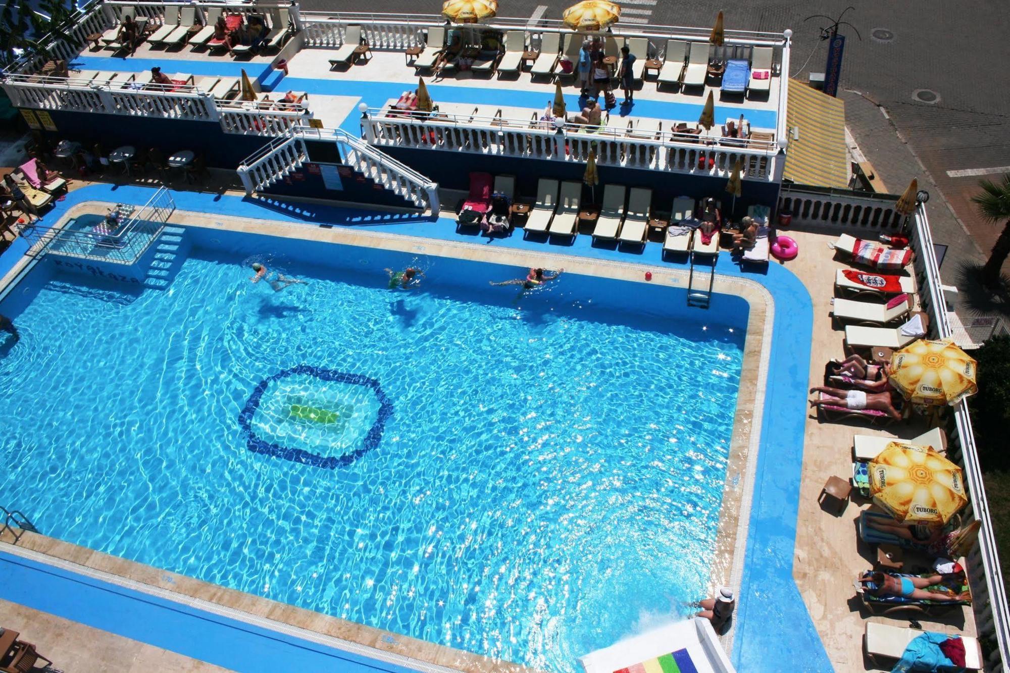Mustis Royal Plaza 3*