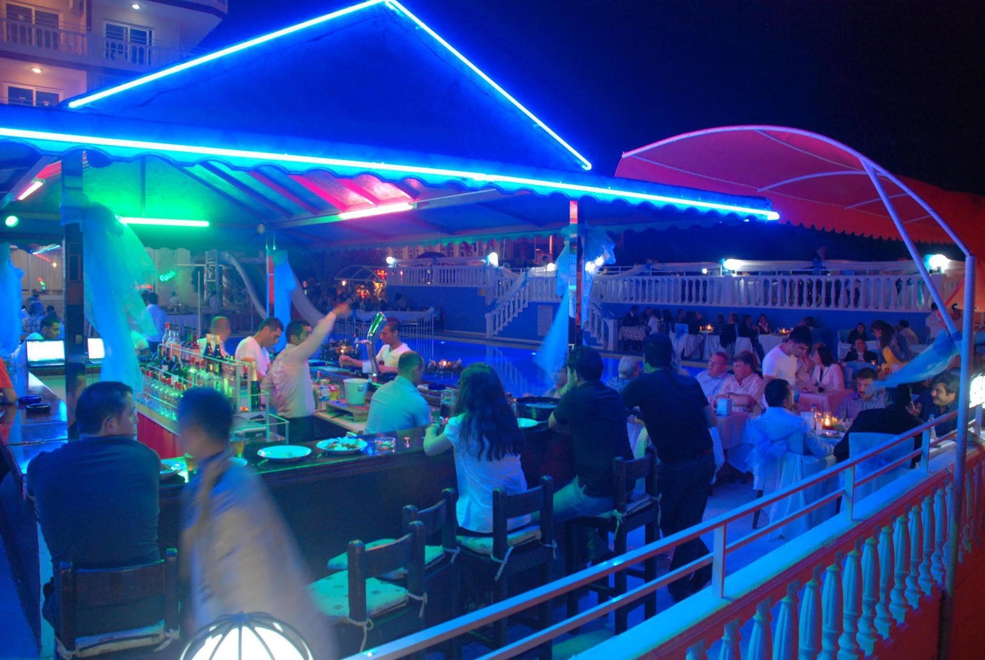 Mustis Royal Plaza
