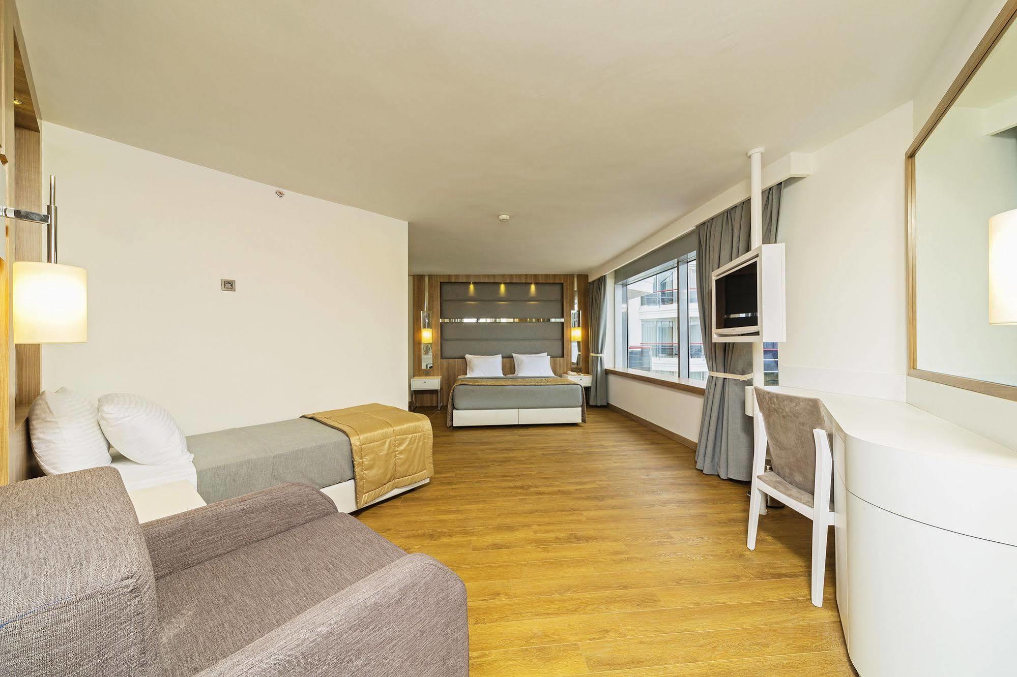 Poseidon - Adults Only Hotel 4*