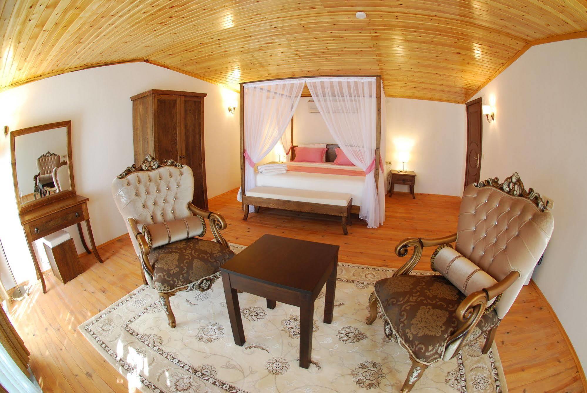 Bozburun Aphrodite Beach & Hotel 3*
