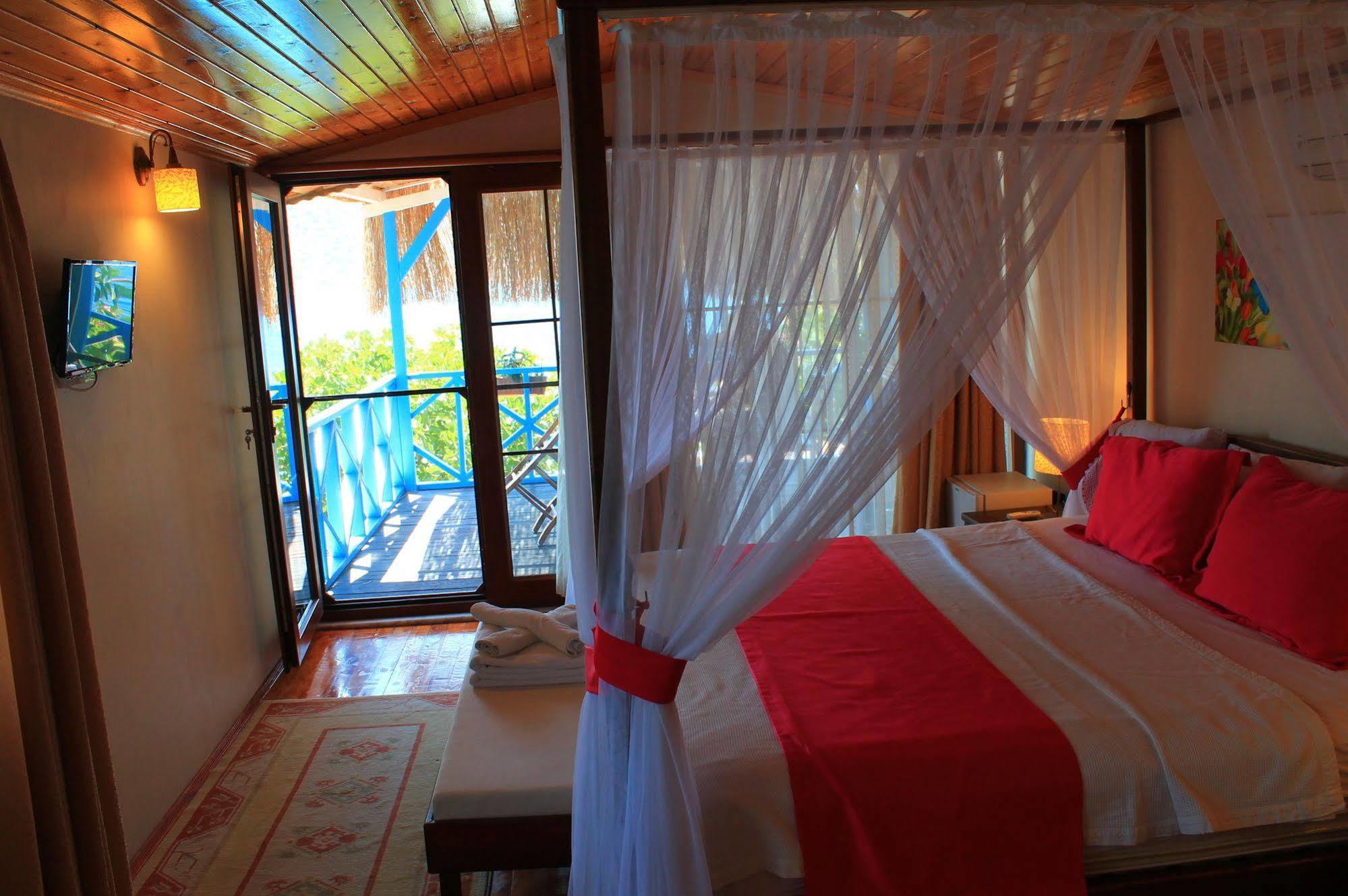 Bozburun Aphrodite Beach & Hotel Otel 3*