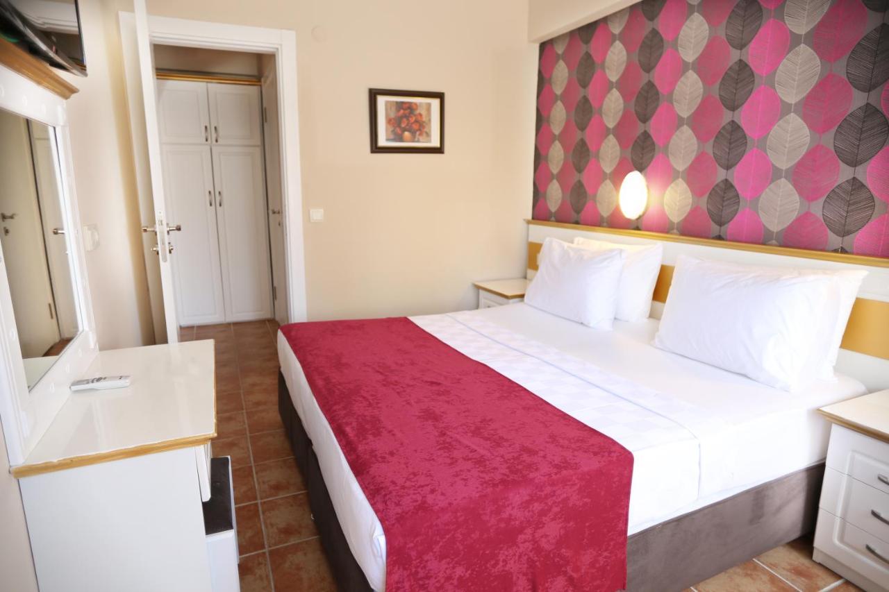 Comet De Luxe 4* Marmaris