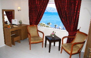 Armar Seaside Hotel 3*