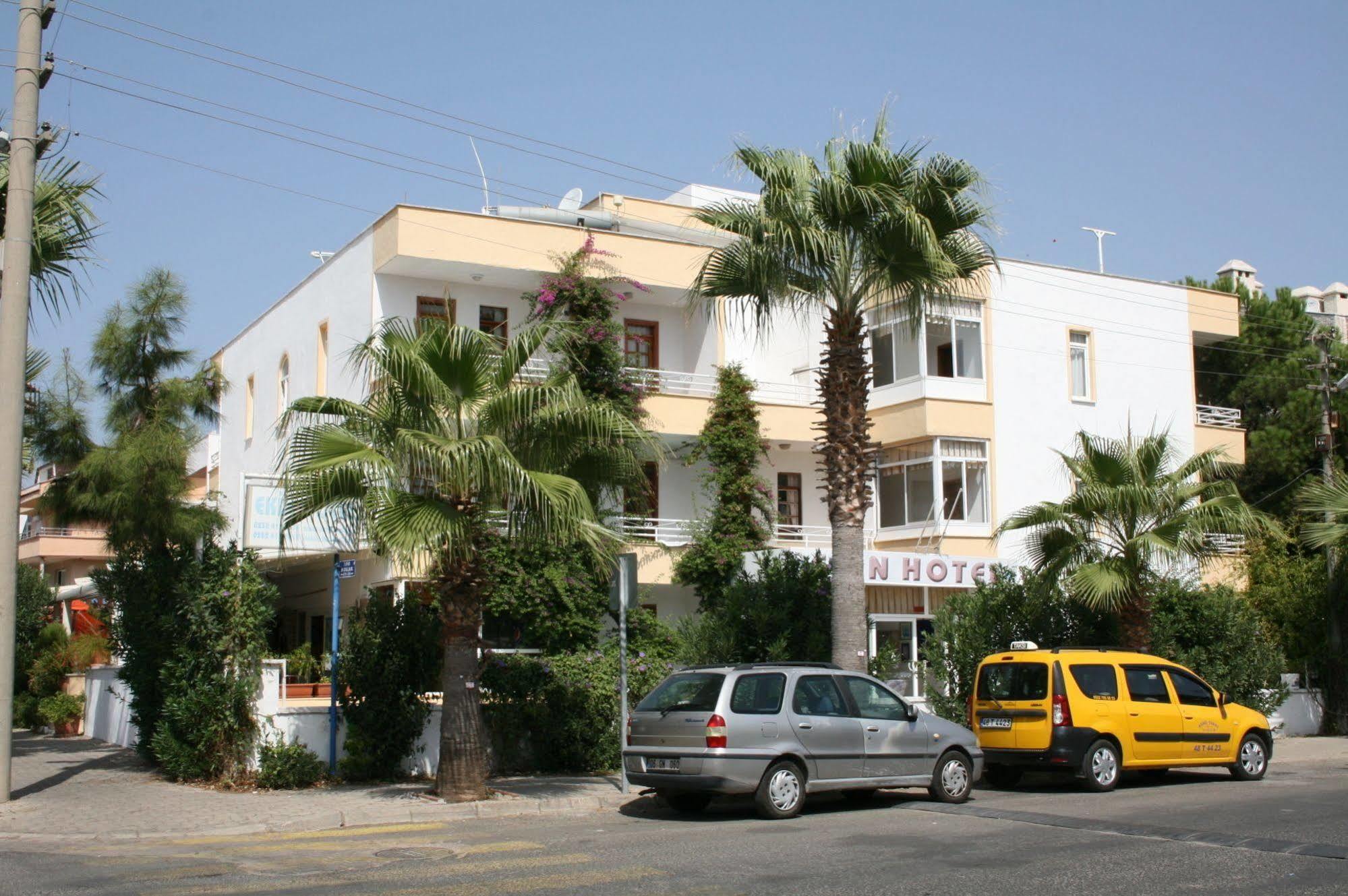 Ekin Hotel 2*