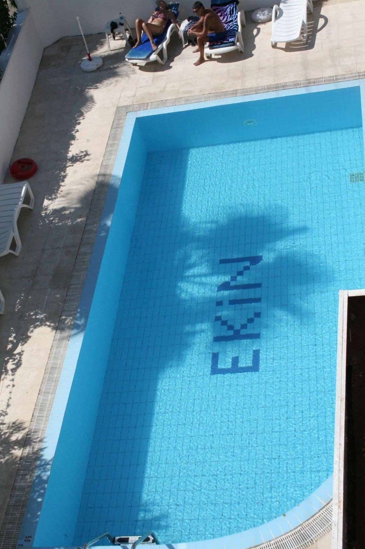 Ekin Hotel 2*